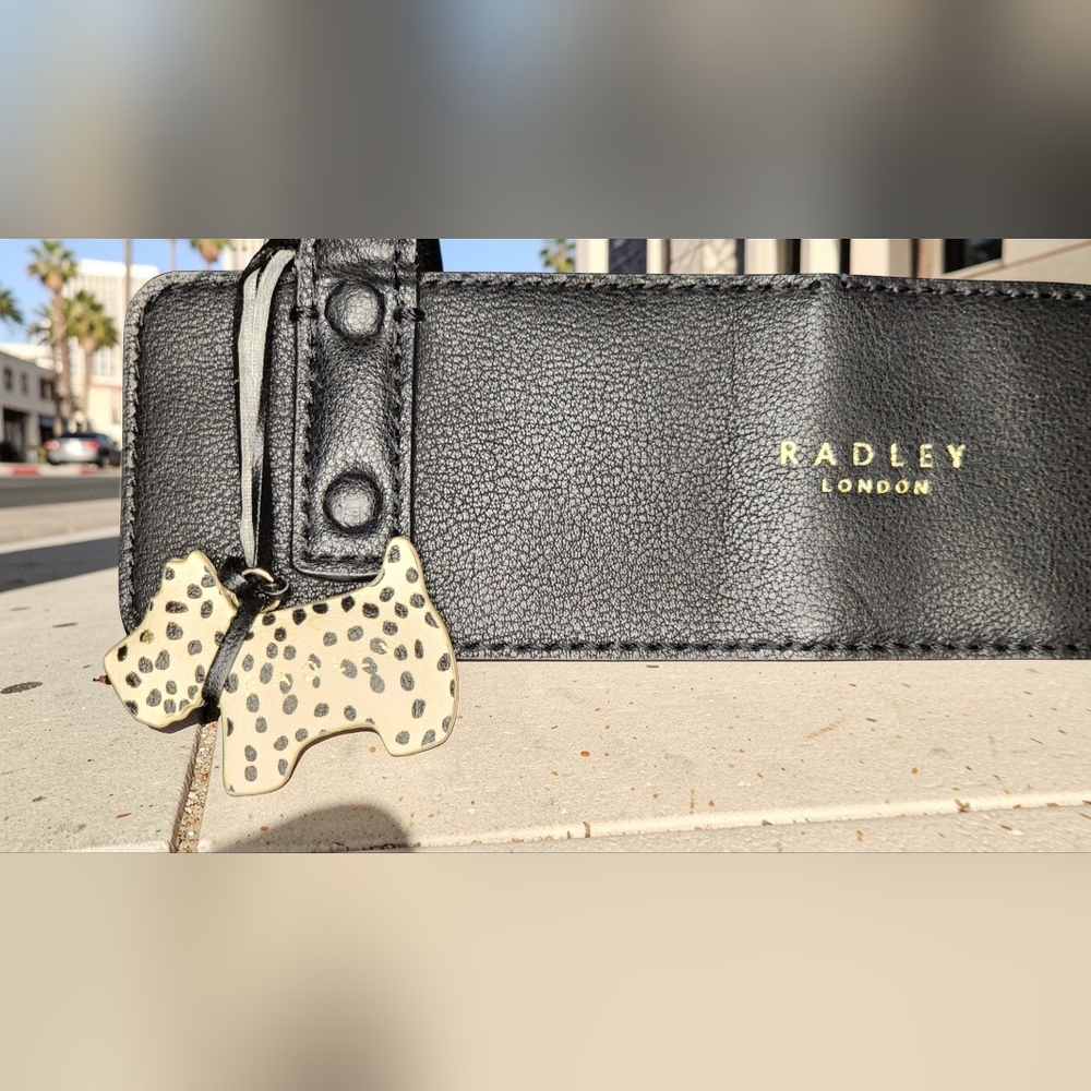 Radley London Charleston Large Quilted Black Zip-Top Tote - Picture 5 of 16